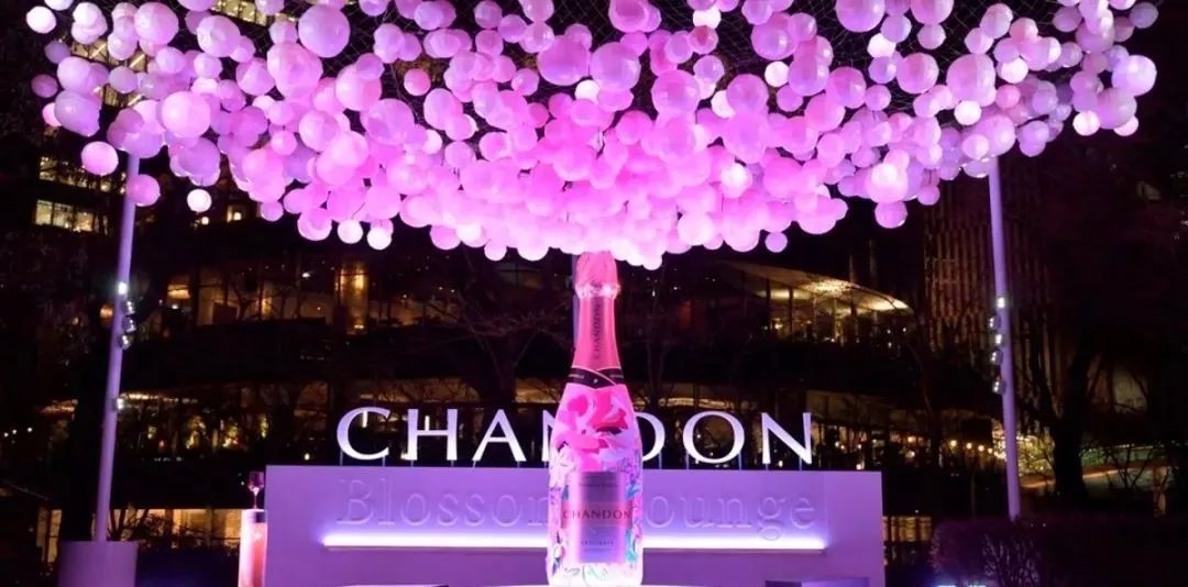 如此观赏性极强的气泡樱花展览活动，不走步一波太对不住它的美 美陈网站 美陈前沿 