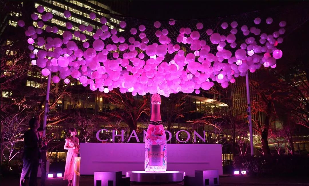 如此观赏性极强的气泡樱花展览活动，不走步一波太对不住它的美 美陈网站 美陈前沿 