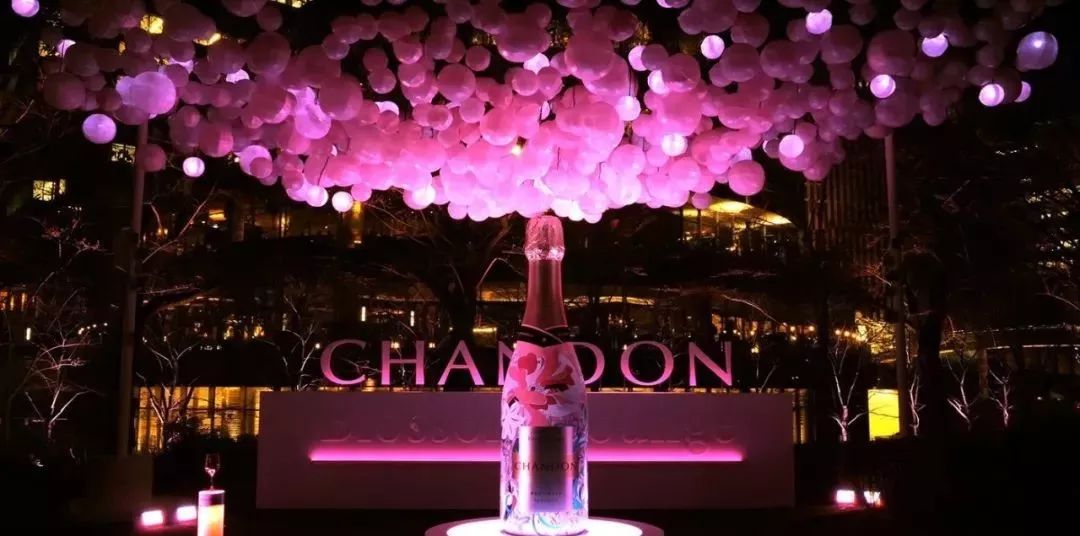 如此观赏性极强的气泡樱花展览活动，不走步一波太对不住它的美 美陈网站 美陈前沿 