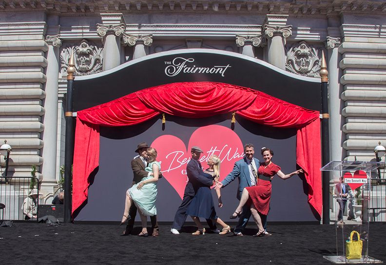 因为市歌，这座城市为他举办了铜像揭幕仪式活动，还有街道的命名 美陈网站 美陈前沿 