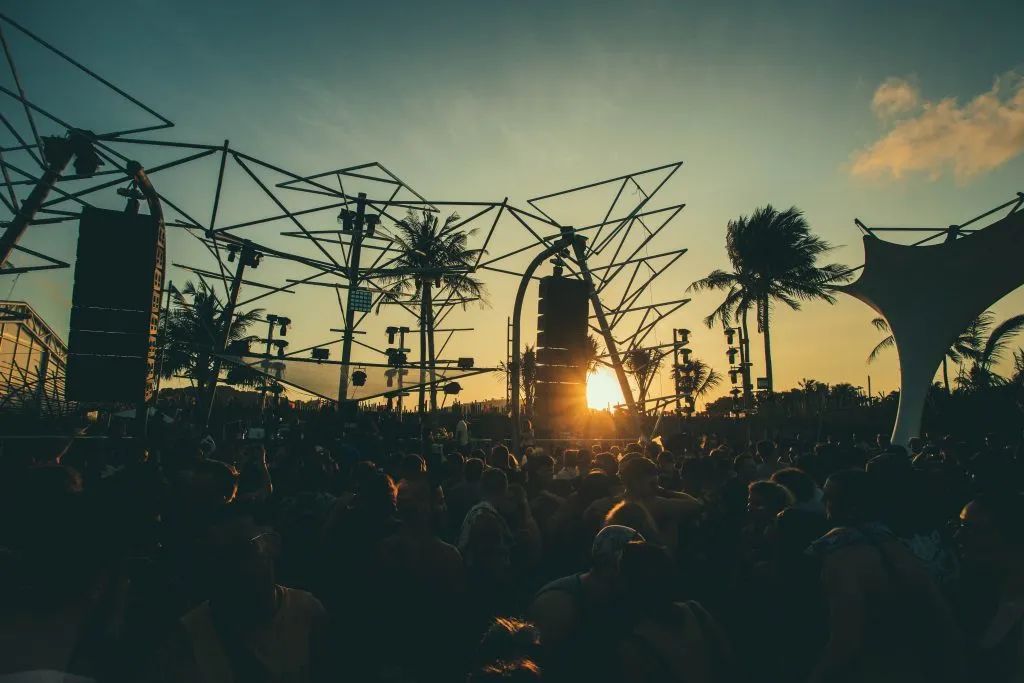 当音乐节活动策划和新媒体相撞，火花引出的视听盛宴炸锅了 美陈网站 美陈前沿 