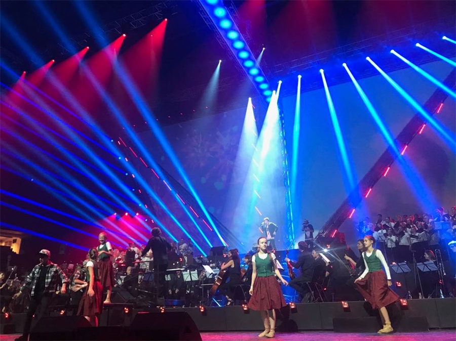 周年庆典活动策划的这个开幕活动融合了不同领域的700名艺术家，燃爆现场 美陈网站 美陈前沿 