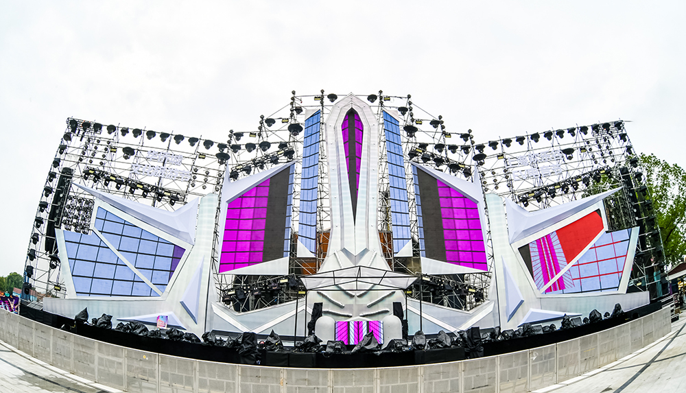 上海欢乐谷EV电音节活动化身迷幻宇宙，策划的主题派对燃爆夏日 美陈网站 美陈前沿 