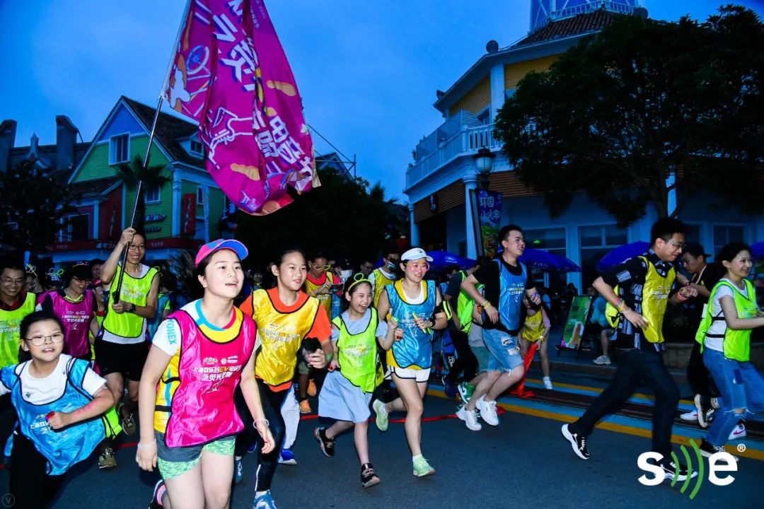 上海欢乐谷EV电音节活动化身迷幻宇宙，策划的主题派对燃爆夏日 美陈网站 美陈前沿 