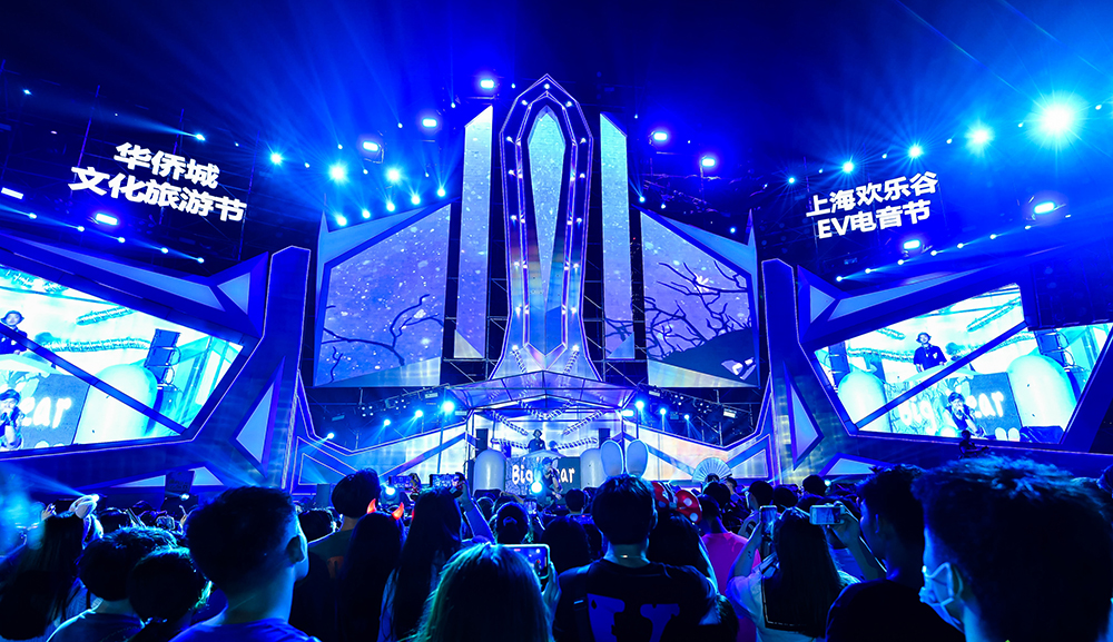 上海欢乐谷EV电音节活动化身迷幻宇宙，策划的主题派对燃爆夏日 美陈网站 美陈前沿 