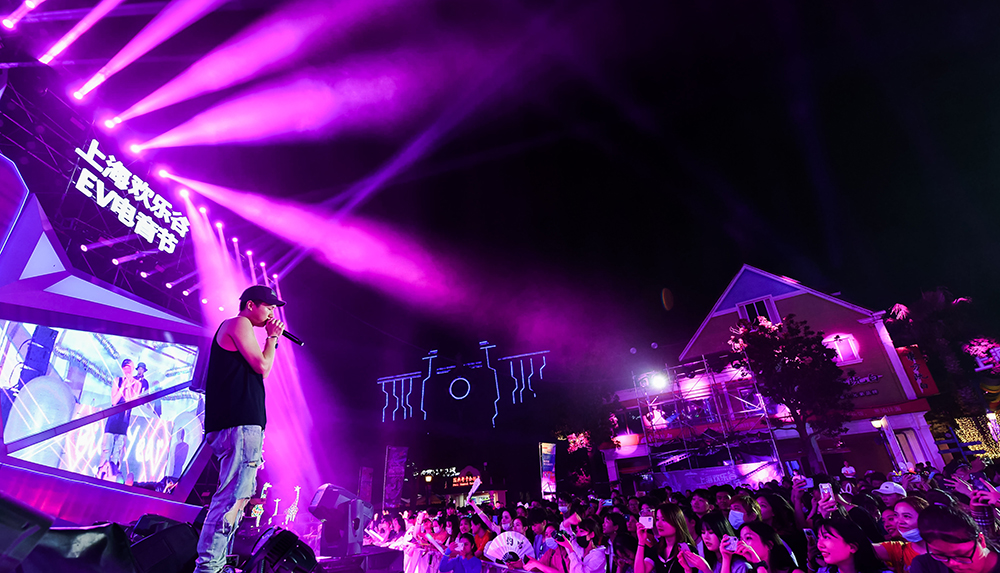 上海欢乐谷EV电音节活动化身迷幻宇宙，策划的主题派对燃爆夏日 美陈网站 美陈前沿 