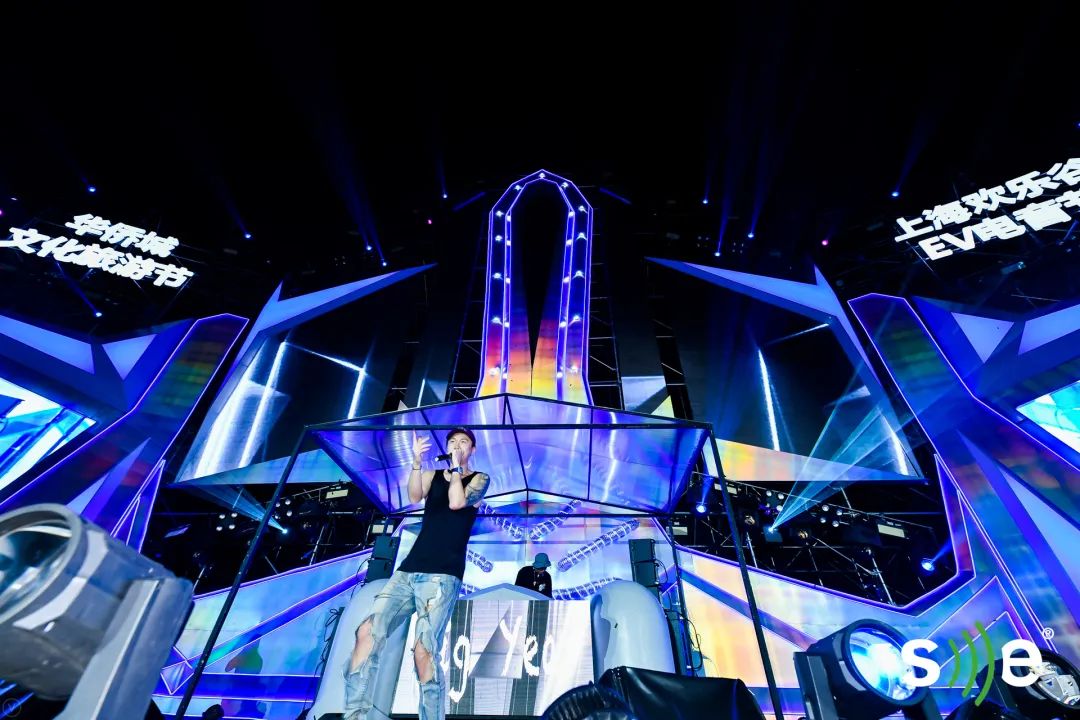 上海欢乐谷EV电音节活动化身迷幻宇宙，策划的主题派对燃爆夏日 美陈网站 美陈前沿 