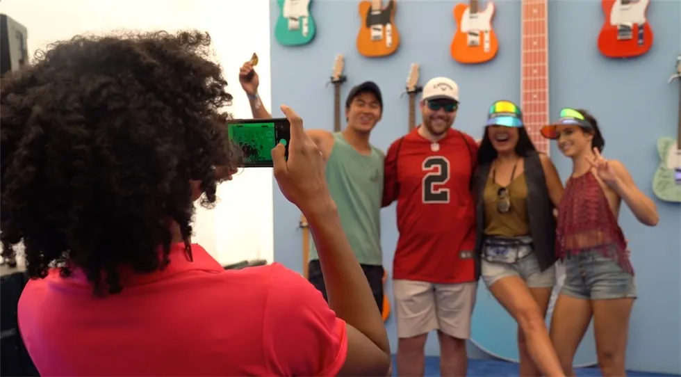 现代汽车音乐节上的体验活动策划的巨大帐篷吸引了超多注意力 美陈网站 美陈前沿 