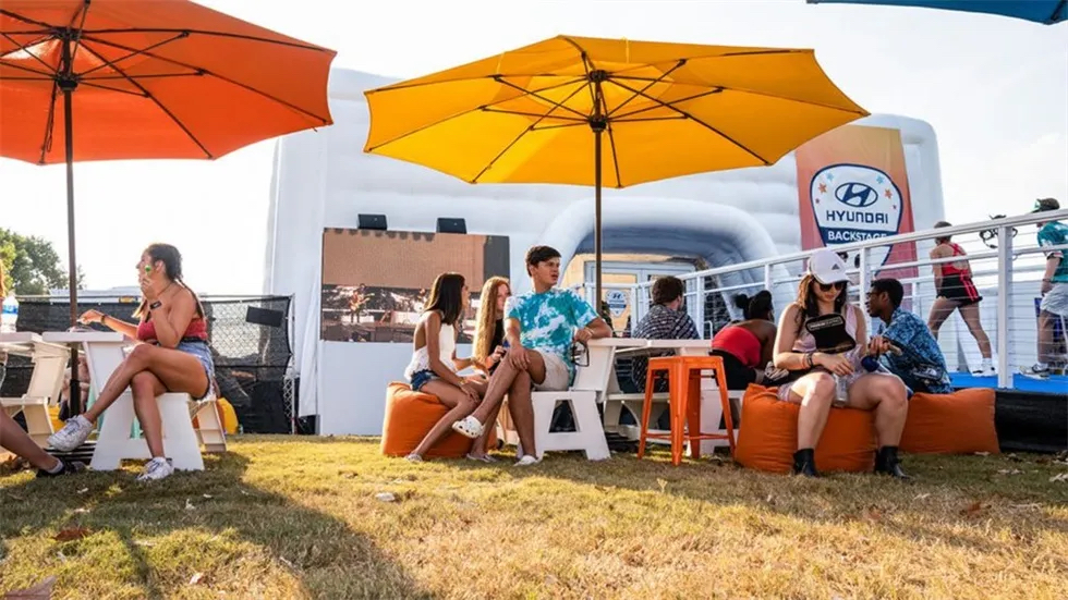 现代汽车音乐节上的体验活动策划的巨大帐篷吸引了超多注意力 美陈网站 美陈前沿 