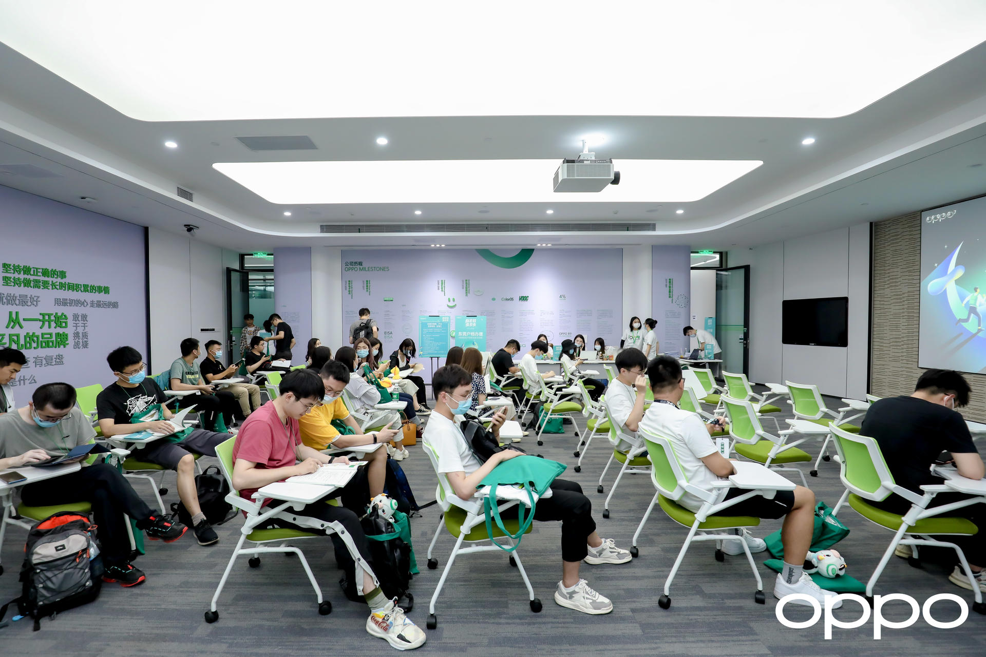「趁年轻 造未来」OPPO校园招聘员工入职仪式活动策划格外青春 美陈网站 美陈前沿 