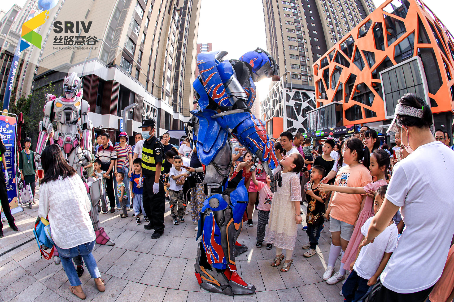 概念街区开街仪式活动策划空降知名乐队，爆梗频出尖叫不断 美陈网站 美陈前沿 