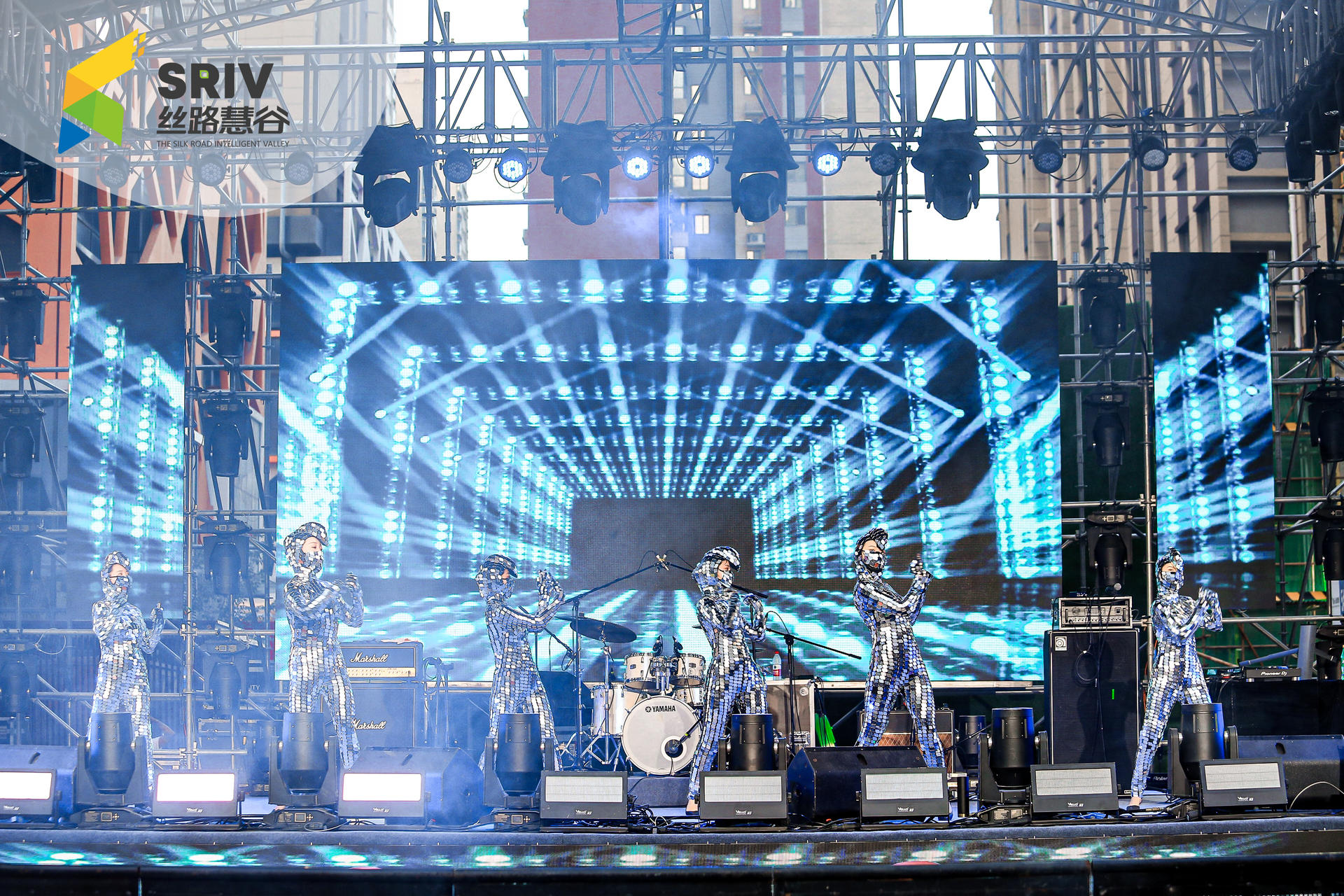 概念街区开街仪式活动策划空降知名乐队，爆梗频出尖叫不断 美陈网站 美陈前沿 