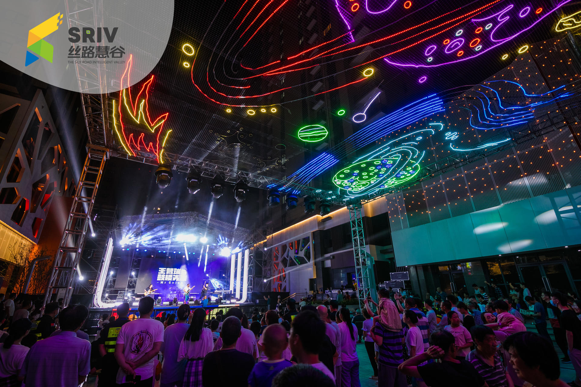 概念街区开街仪式活动策划空降知名乐队，爆梗频出尖叫不断 美陈网站 美陈前沿 