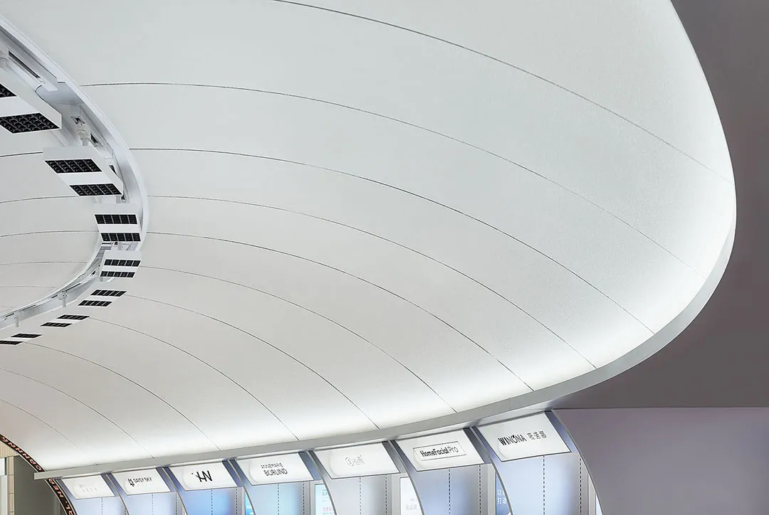 H.E.A.T品牌展览活动策划的「美女情报局」赋予了自主探索的全新场景