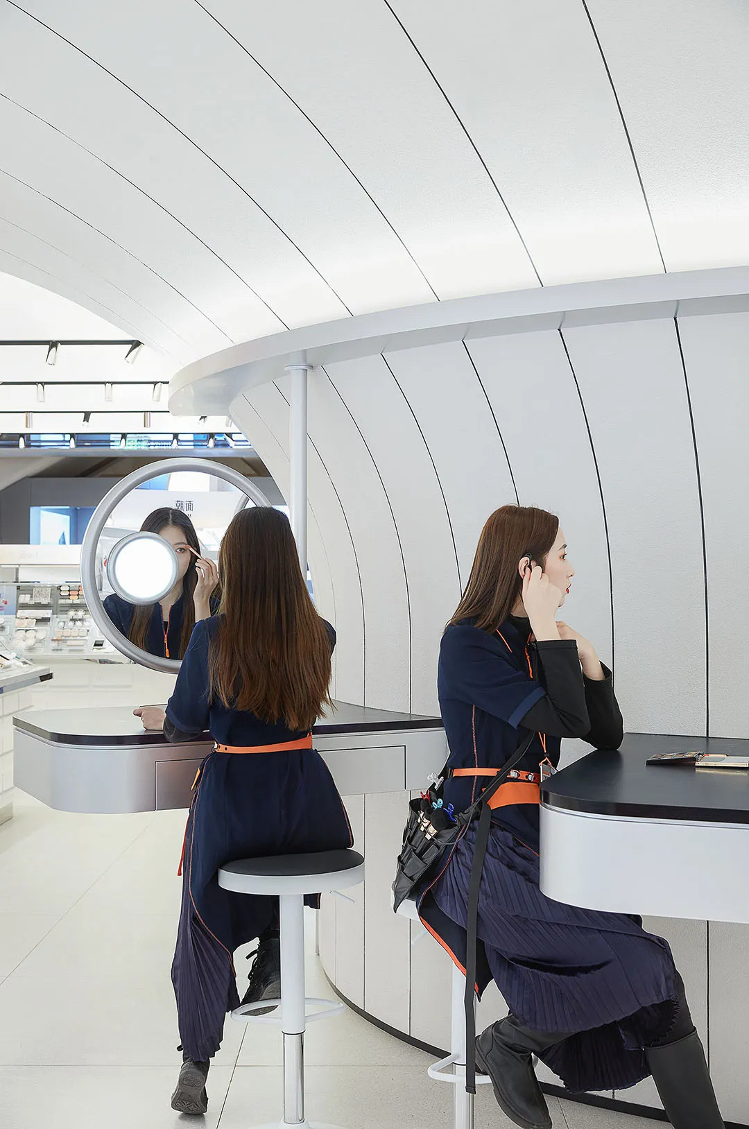 H.E.A.T品牌展览活动策划的「美女情报局」赋予了自主探索的全新场景