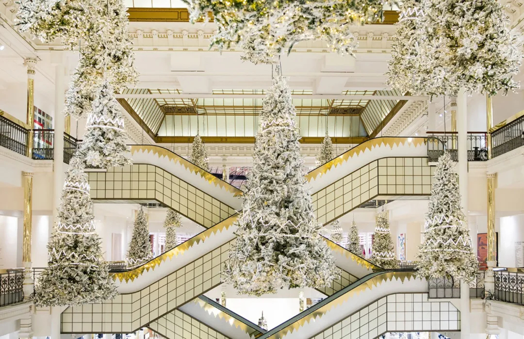 法国乐蓬马歇百货「森林之王」圣诞展览活动策划虽然简约却很梦幻