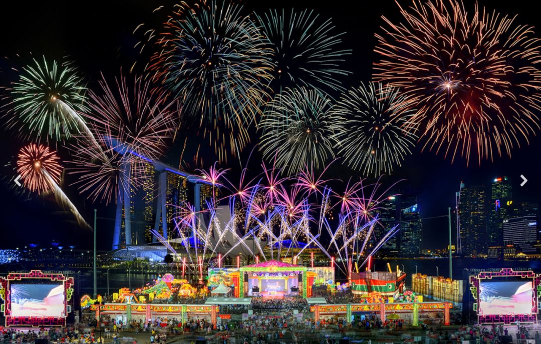 新加波鼠年创新元素迎新年灯光秀活动策划巧夺天工，绚丽夺目