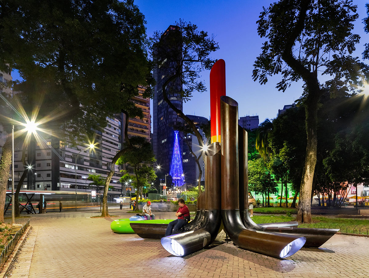 这个美陈设计能听故事，你愿意来这里诉说你们的故事吗？