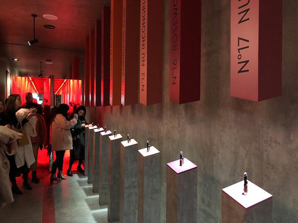 颠覆时尚界的魅力快闪酒店:YSL美妆快闪酒店