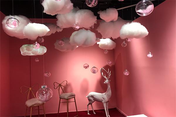 快带上你的闺蜜朋友来体验温柔星空吧