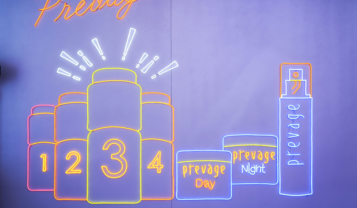 伊丽莎白雅顿肌肤快闪空间站多彩潮流还明星味赞赞赞