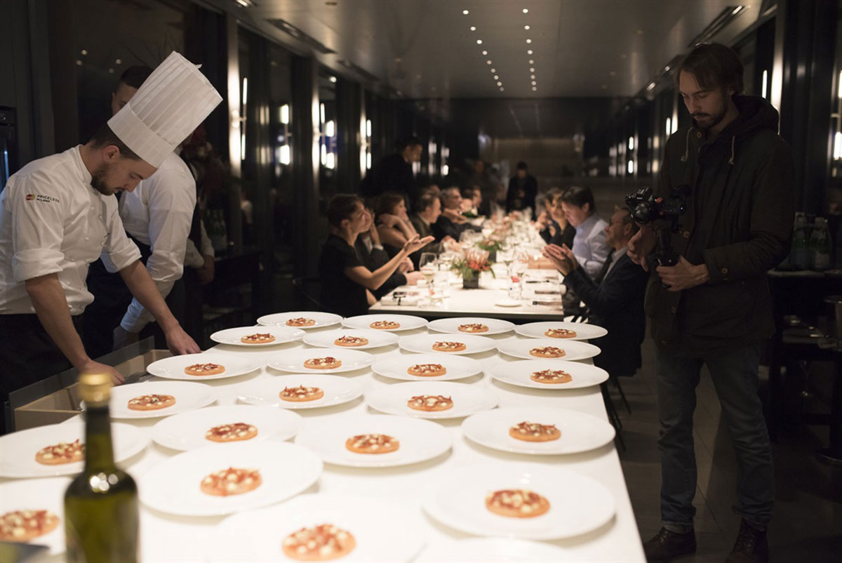 听他们说，在米兰这家快闪餐厅吃饭分分钟都有可能被叼走