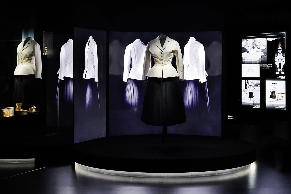 这是爱与玫瑰的告白快闪店，馥郁香气，魅力永恒