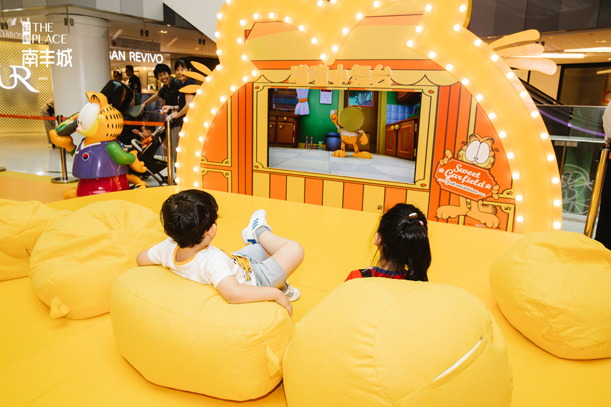 加菲猫玩的这是啥？竟然邀请我们去做梦？这未免太神奇了吧！