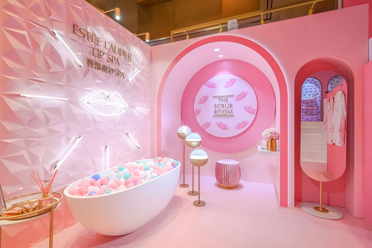 视觉与味觉上的粉色盛宴快闪店策划吸引了各大时尚达人前来打卡拍照