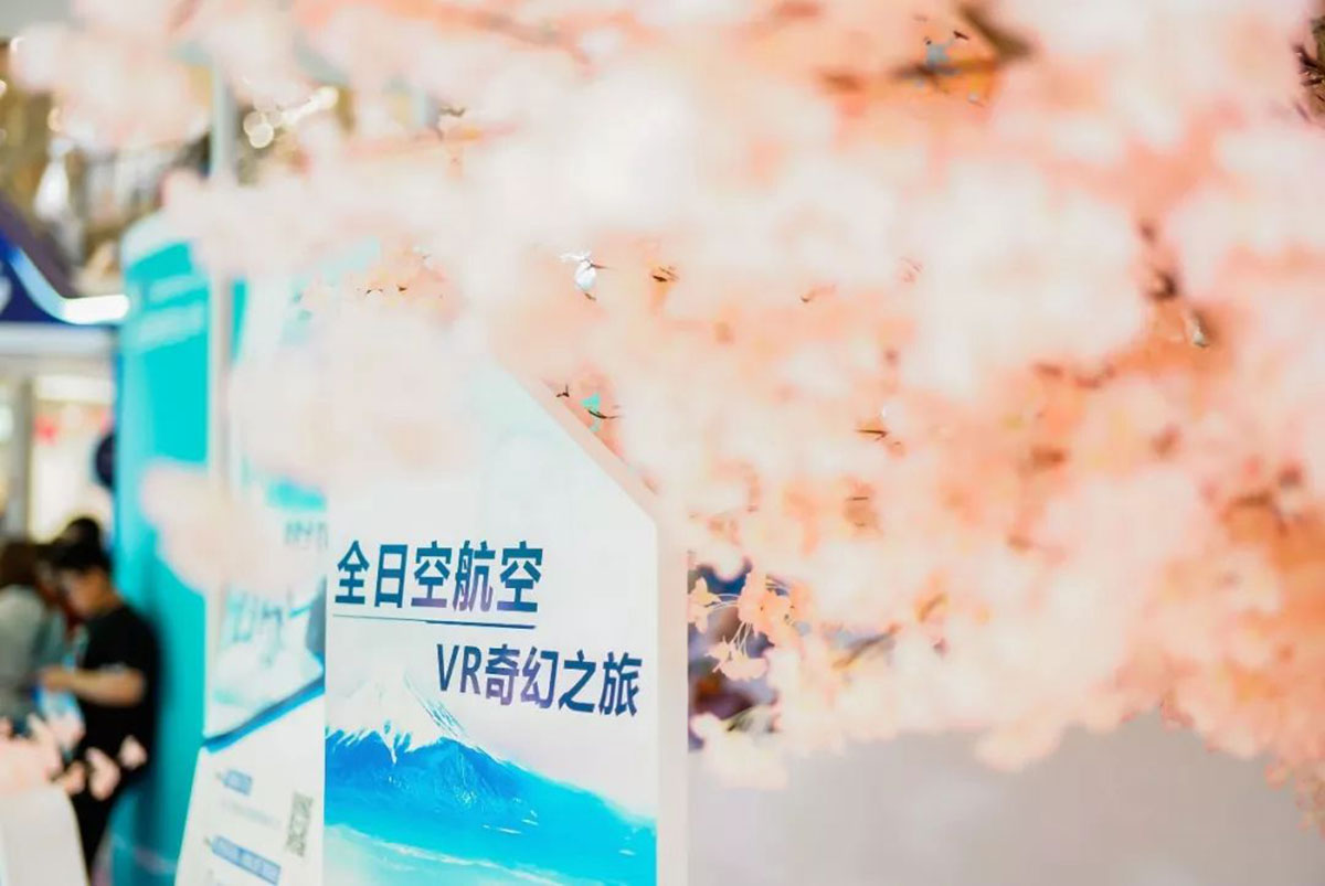 ANA全日空航空快闪店策划的是一场VR的神奇探索之旅，一起即可穿越吧