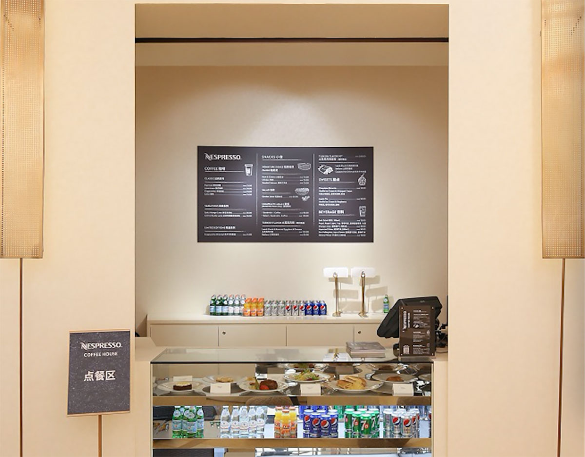 胶囊式的快闪店策划就数NESPRESSO的历史感最浓了