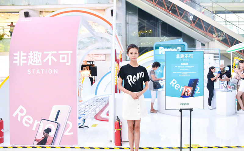 过山车什么时候开到商场里了？没见过，来这里你就知道了！