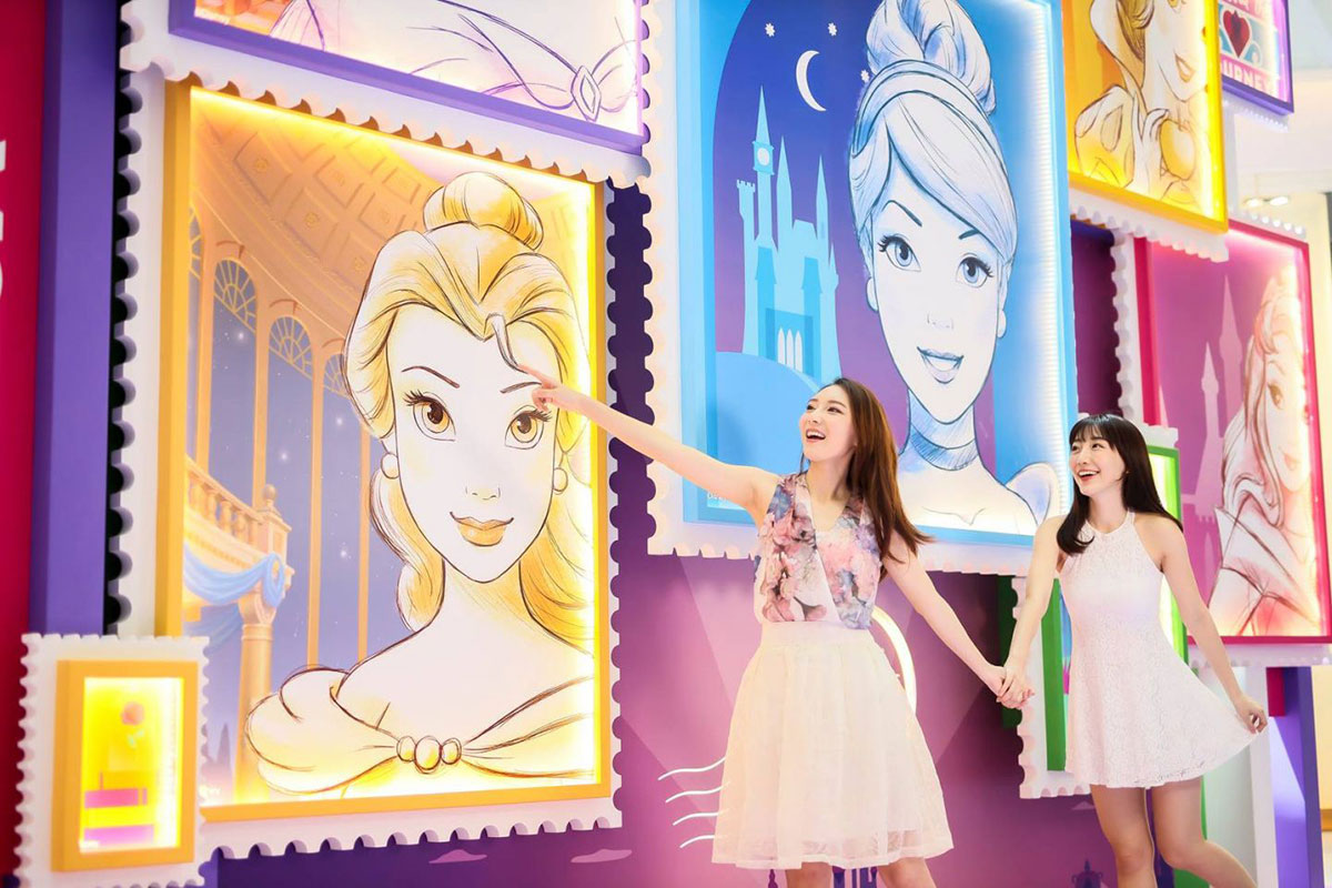 正能量的迪士尼公主主题快闪店闪耀着公主力量无敌