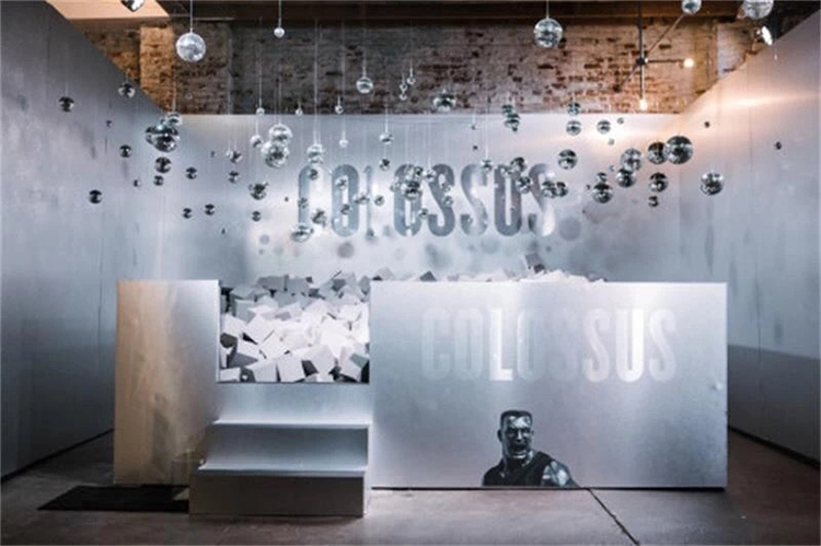 用快闪店的形式宣传电影也是极好的选择呢