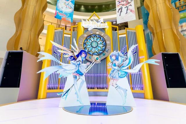 二次元迷们的圣地其实就在这个“时光机特别展”的快闪店里，快来乘车玩穿越吧