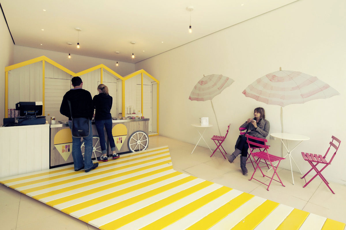 能在伦敦市中心慢下脚步欣赏地中海风韵的就只有这个快闪店了