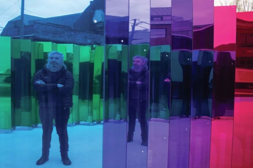 海滨公园的这个展览活动设计以无法预期的方式与游客形成互动