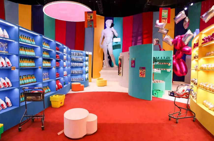 疯狂艺术超市快闪店展览活动把保鲜问题解决了,重点是很粉嫩哦