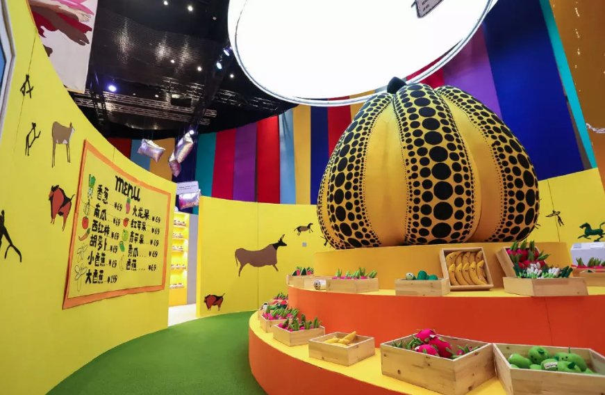 疯狂艺术超市快闪店展览活动把保鲜问题解决了,重点是很粉嫩哦