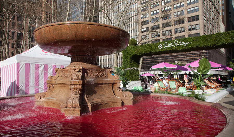 粉粉少女心的快闪店活动怎可能不受欢迎，开门几小时就卖断货