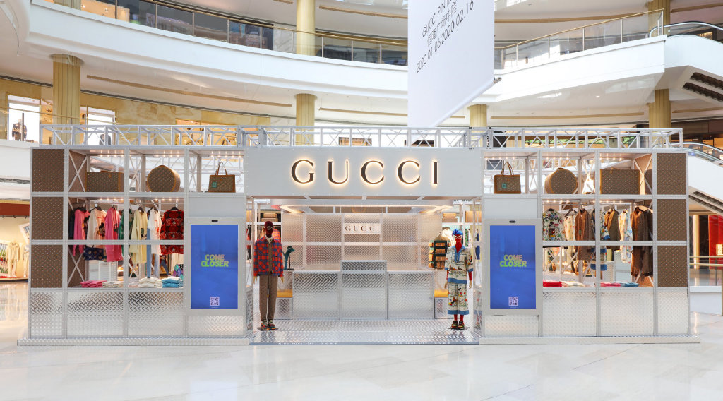 TA用快闪店活动的形式,并结合沉浸式数字互动打造了全新购物体验