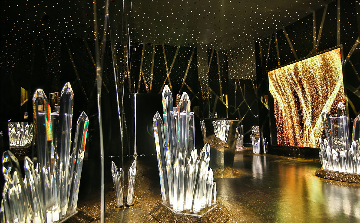 开启时光魔“历”快闪展览活动,3大时光展区沉浸正好时光