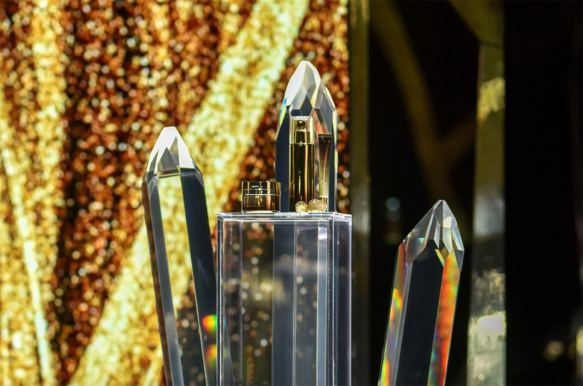 开启时光魔“历”快闪展览活动,3大时光展区沉浸正好时光