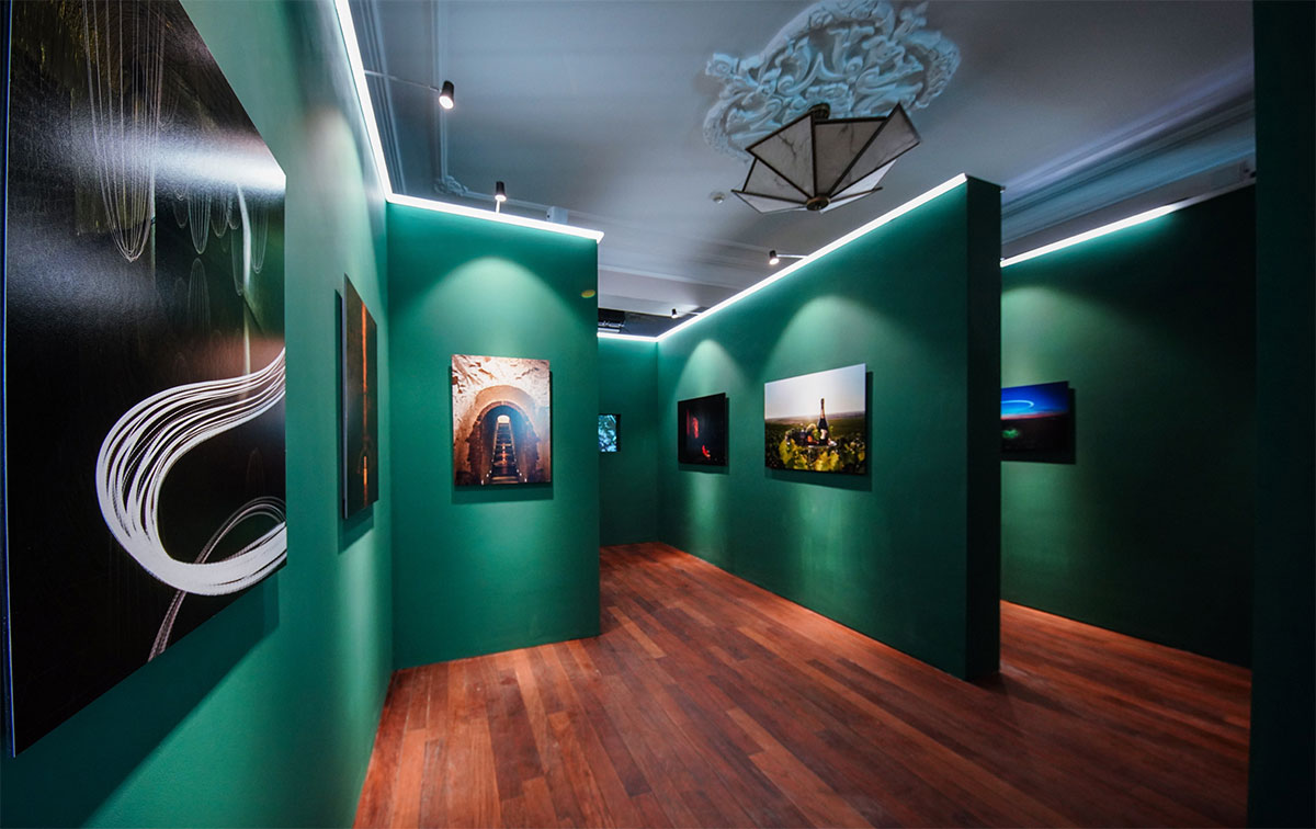 魅力香槟打造限时艺术快闪展览活动空间,沉浸式感官体验更精致