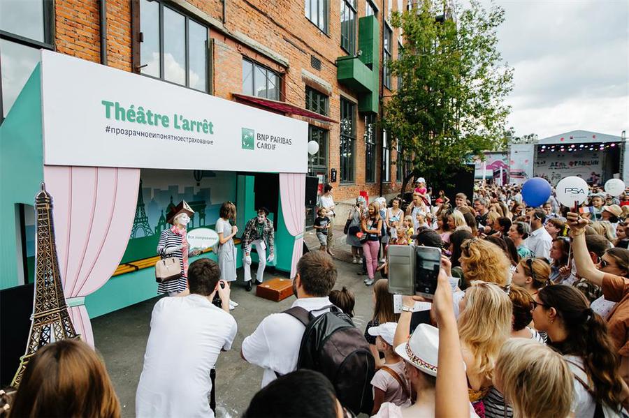 哑剧快闪店活动策划的创意性反而把品牌信息更清楚地传递出去