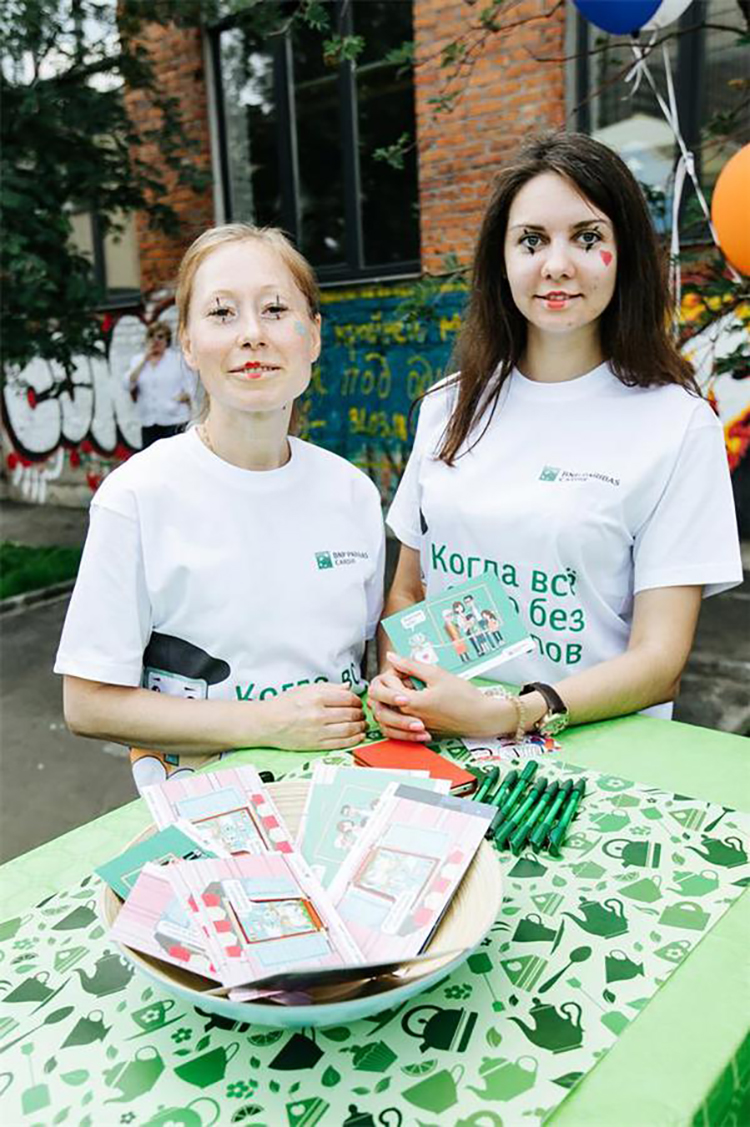 哑剧快闪店活动策划的创意性反而把品牌信息更清楚地传递出去