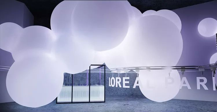 美妆沉浸式展览活动带你开启神秘的奇境工厂之旅，快领取专属“工牌”