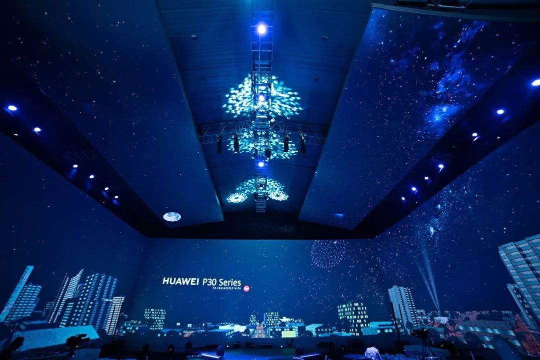 360度沉浸式快闪发布会活动满满的都是科技感和未来感