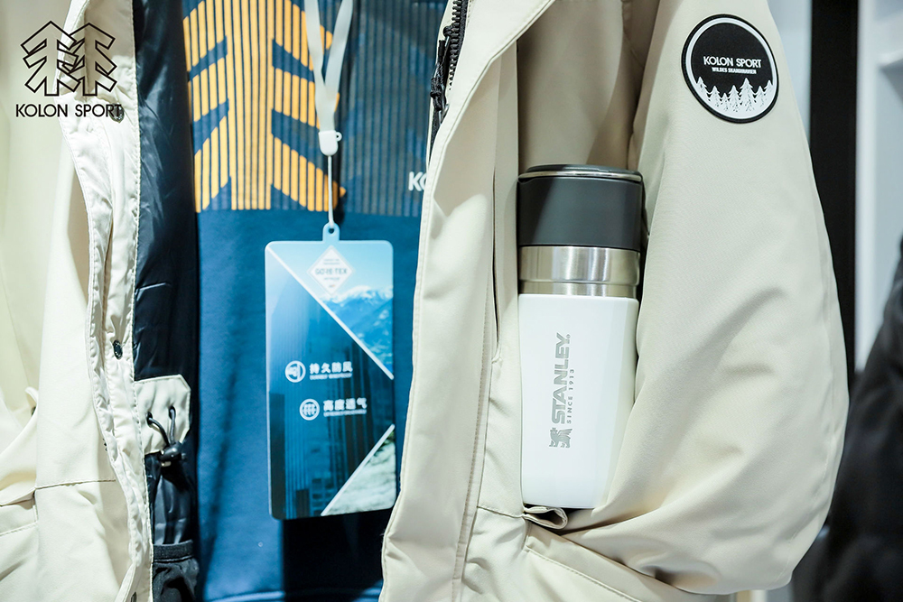 限时快闪店展览活动迎寒进化,让你出街就型炸