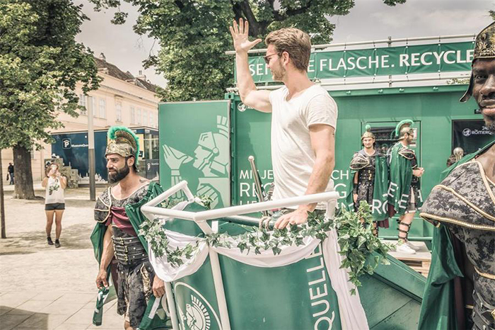 快闪式推广活动策划的这场环保英雄保卫战，回收集装箱是个不错的创意